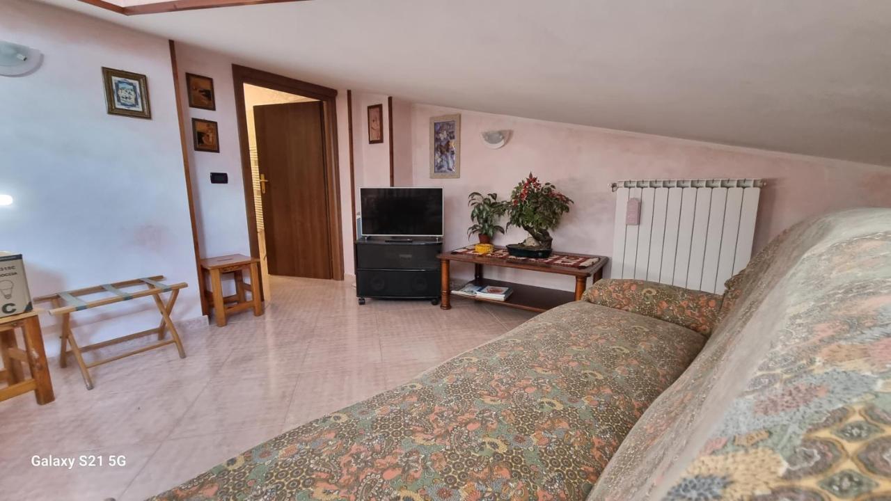 Lilly'S House Villa Кастел ди Сангро Екстериор снимка