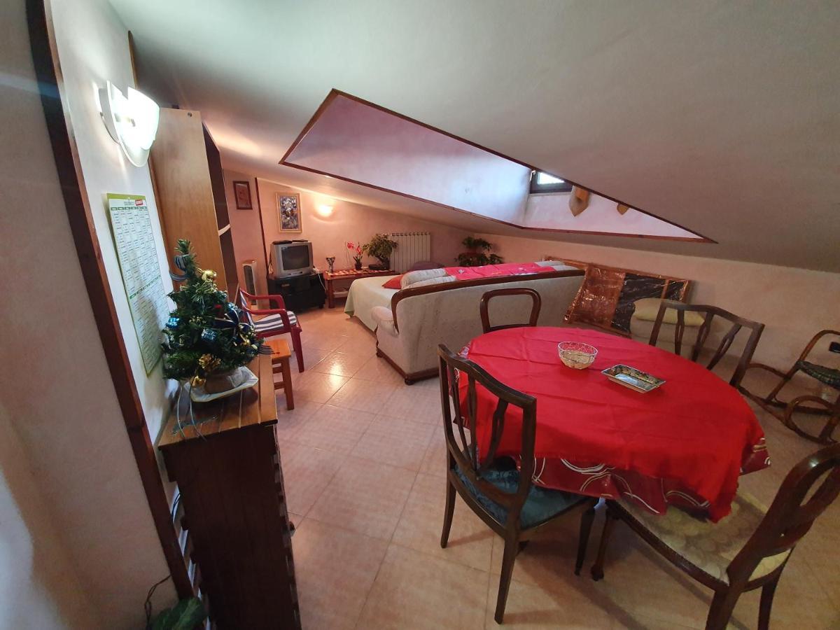 Lilly'S House Villa Кастел ди Сангро Екстериор снимка